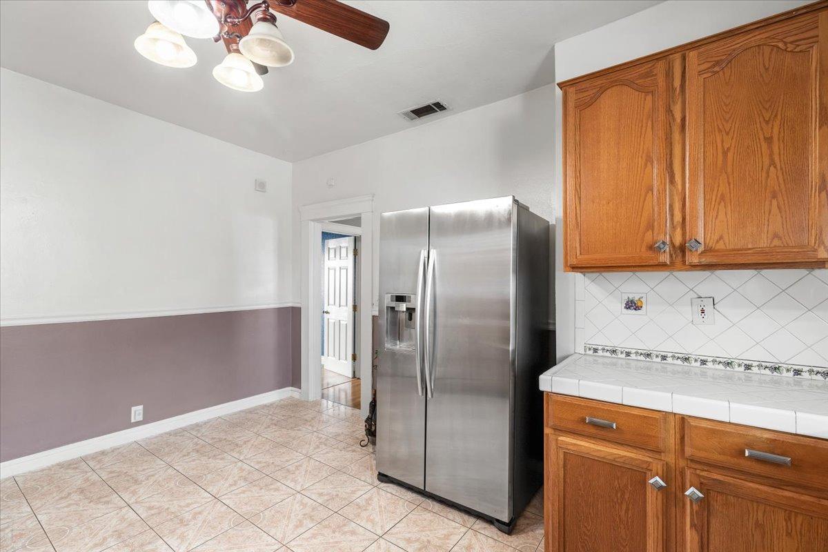 Detail Gallery Image 26 of 35 For 120 W Jackson St, Stockton,  CA 95206 - 3 Beds | 1 Baths