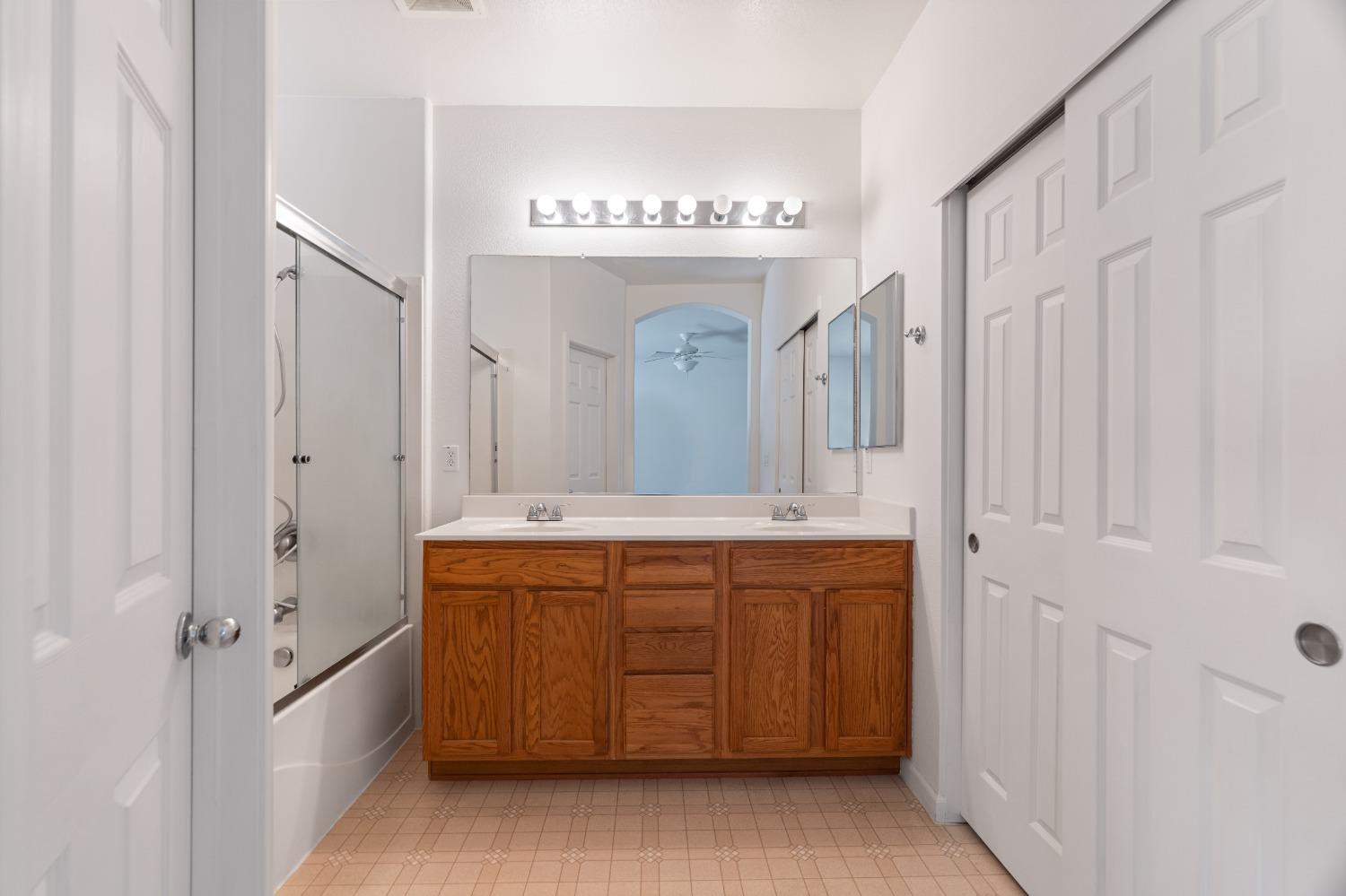 Detail Gallery Image 18 of 41 For 9443 Marius Way, Sacramento,  CA 95829 - 4 Beds | 2 Baths