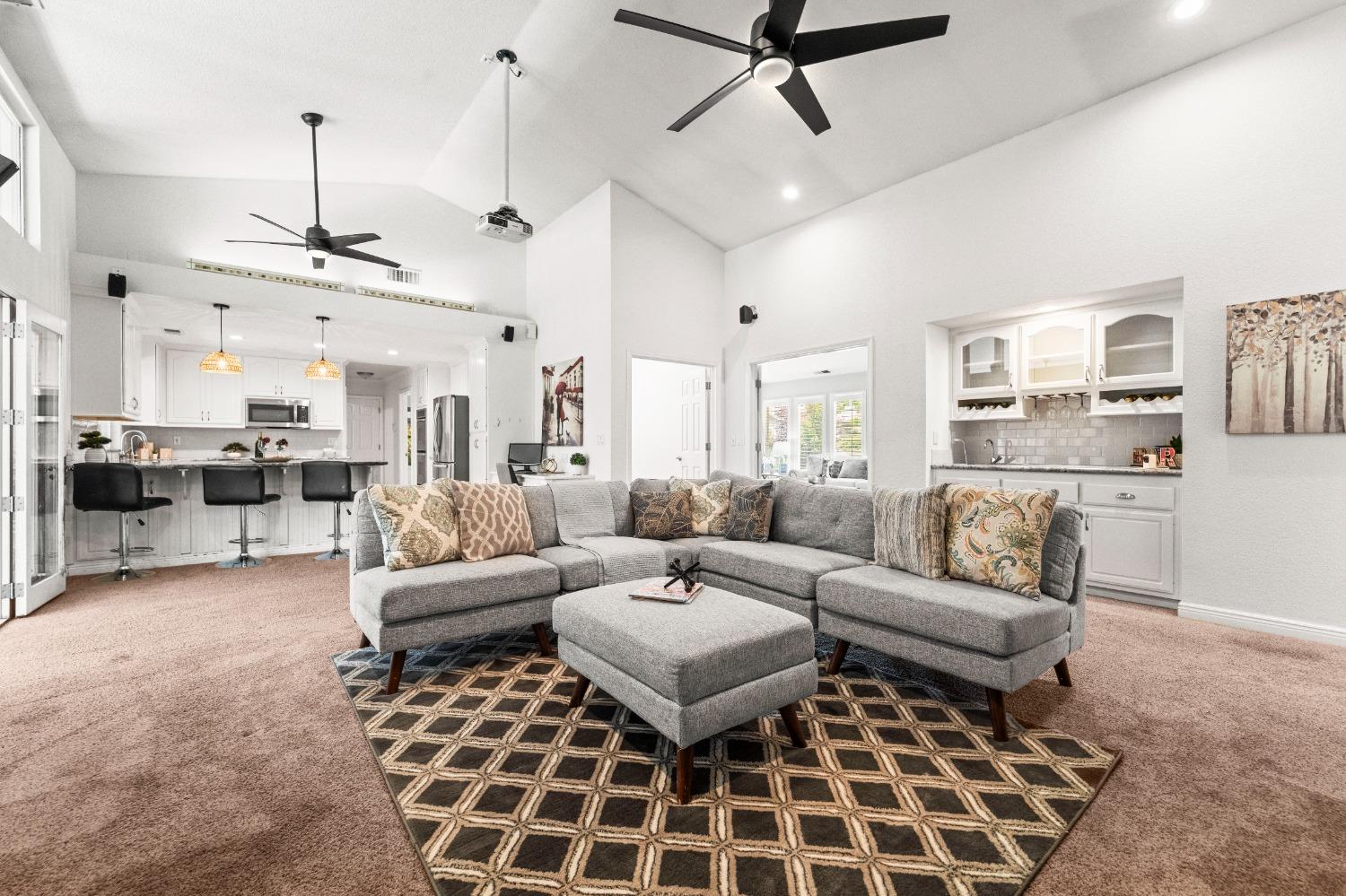 Bridlewood Drive, El Dorado Hills, California image 4
