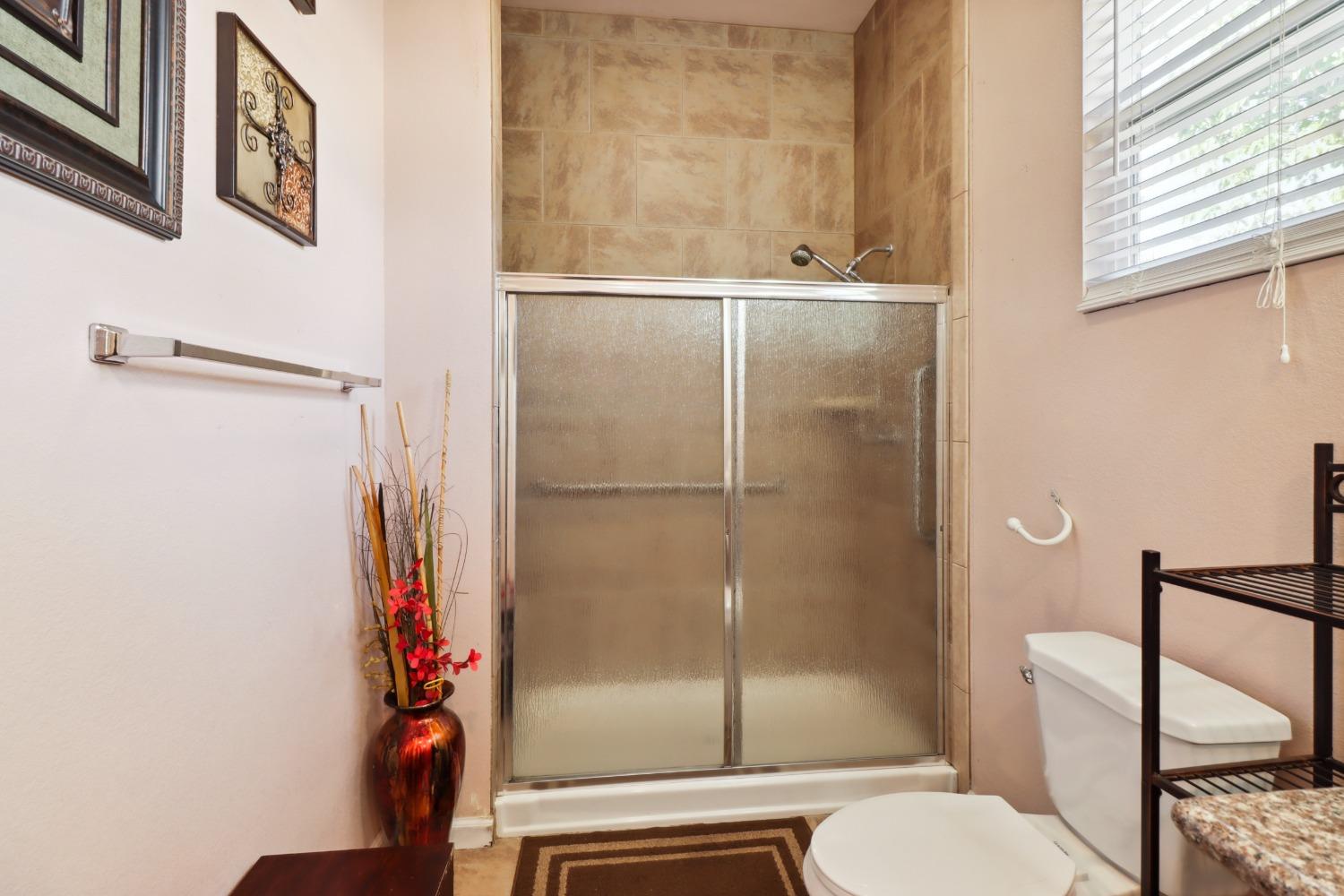 Detail Gallery Image 17 of 37 For 1724 Belt Way, Sacramento,  CA 95832 - 4 Beds | 2 Baths