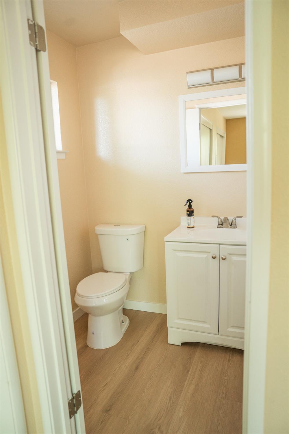 Detail Gallery Image 24 of 48 For 5100 Janell Way, Carmichael,  CA 95608 - 4 Beds | 4 Baths