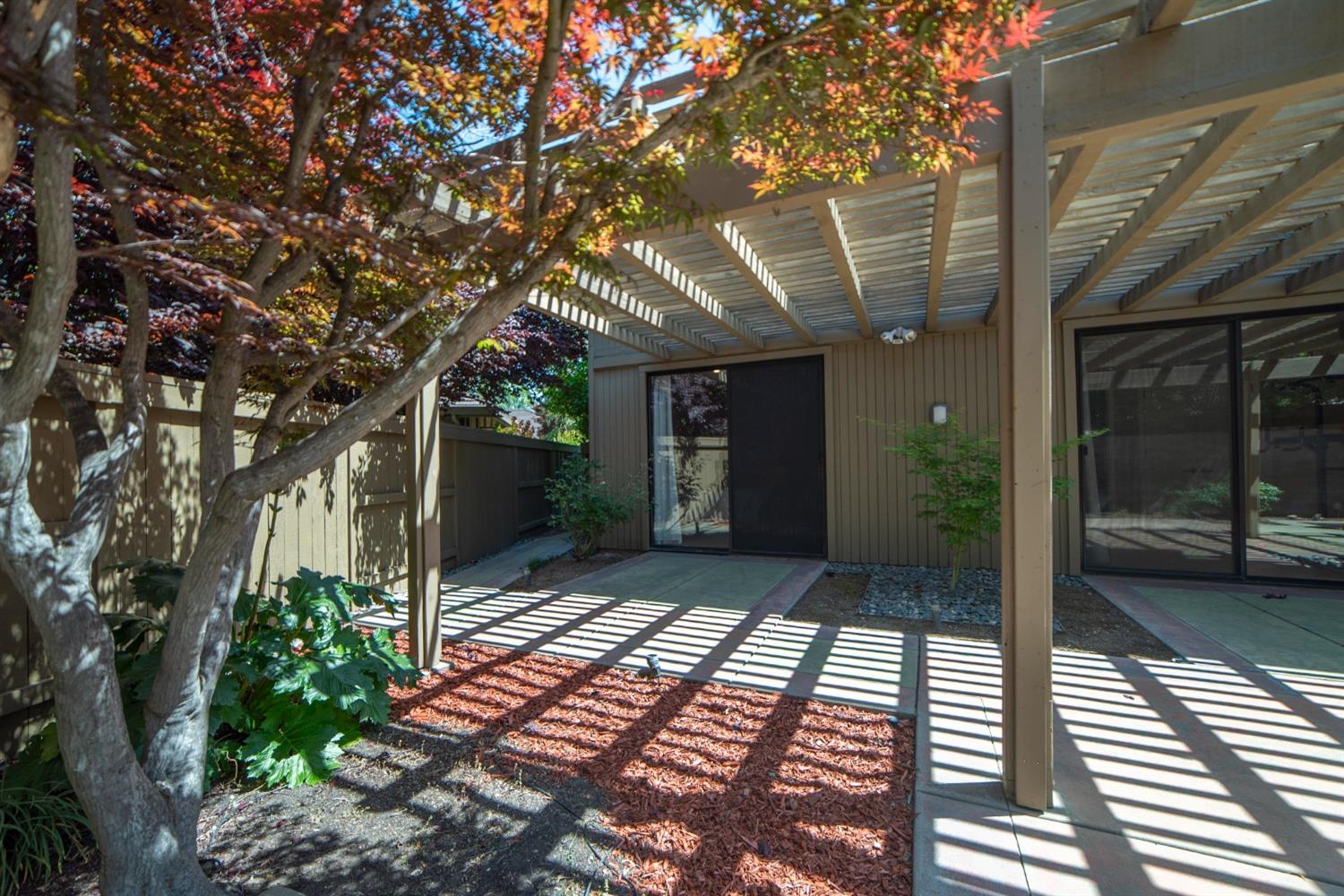 Detail Gallery Image 91 of 94 For 11457 Huntington Village Ln, Gold River,  CA 95670 - 4 Beds | 4/2 Baths