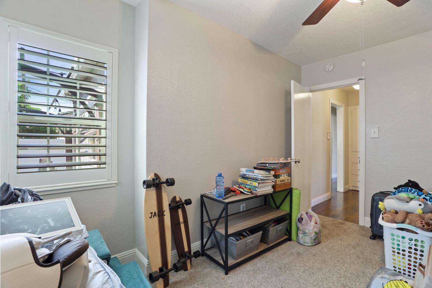 Detail Gallery Image 26 of 41 For 1120 W Oak St, Lodi,  CA 95240 - 3 Beds | 2 Baths