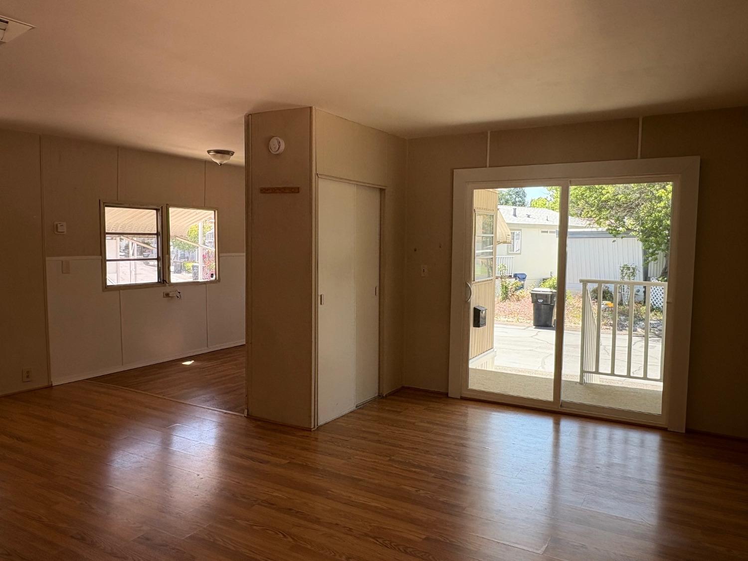 Detail Gallery Image 7 of 23 For 6230 Manitoba Ave, Sacramento,  CA 95841 - 2 Beds | 2 Baths