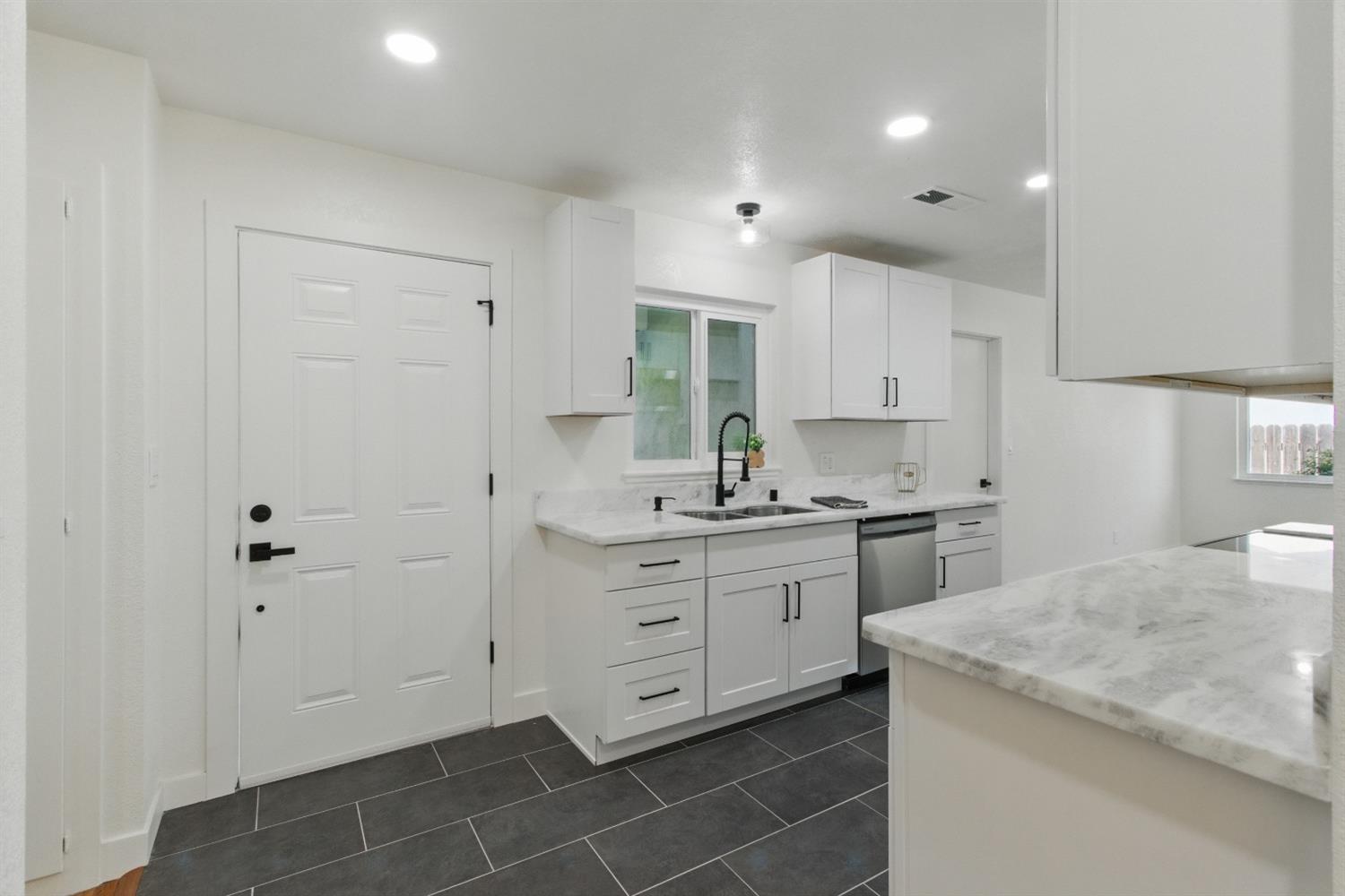 Detail Gallery Image 21 of 70 For 2237 Edwards St, Marysville,  CA 95901 - 4 Beds | 2/1 Baths