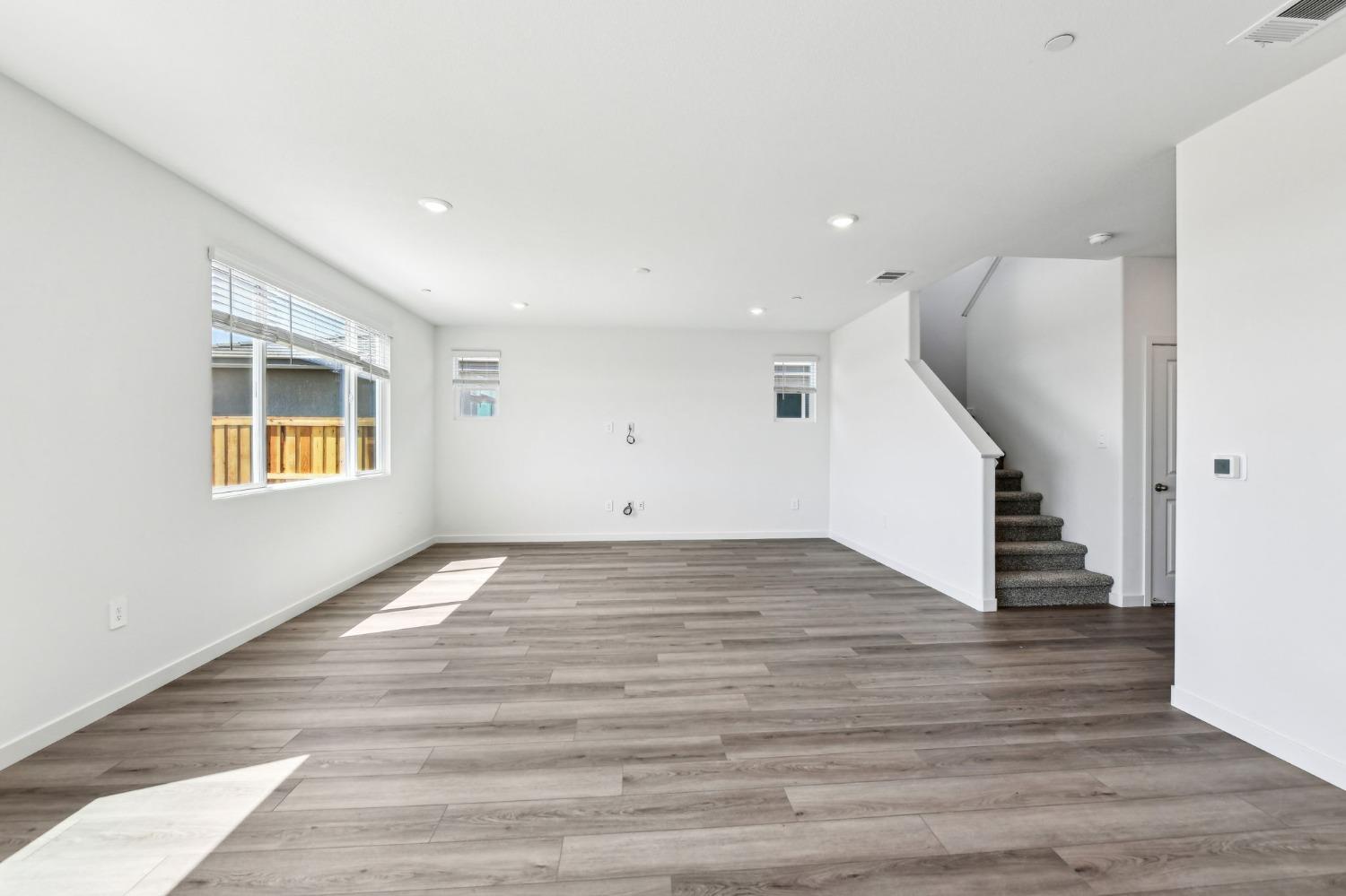 Detail Gallery Image 7 of 38 For 1280 Bastion Ave, Galt,  CA 95632 - 4 Beds | 3 Baths