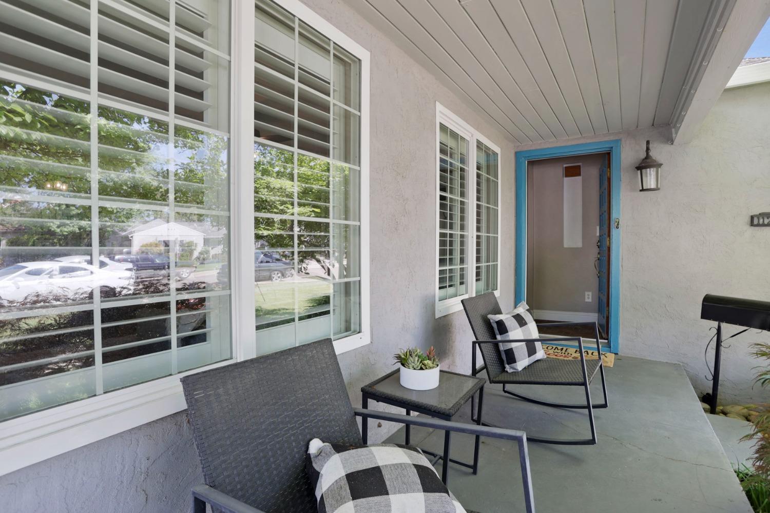 Detail Gallery Image 11 of 41 For 1120 W Oak St, Lodi,  CA 95240 - 3 Beds | 2 Baths