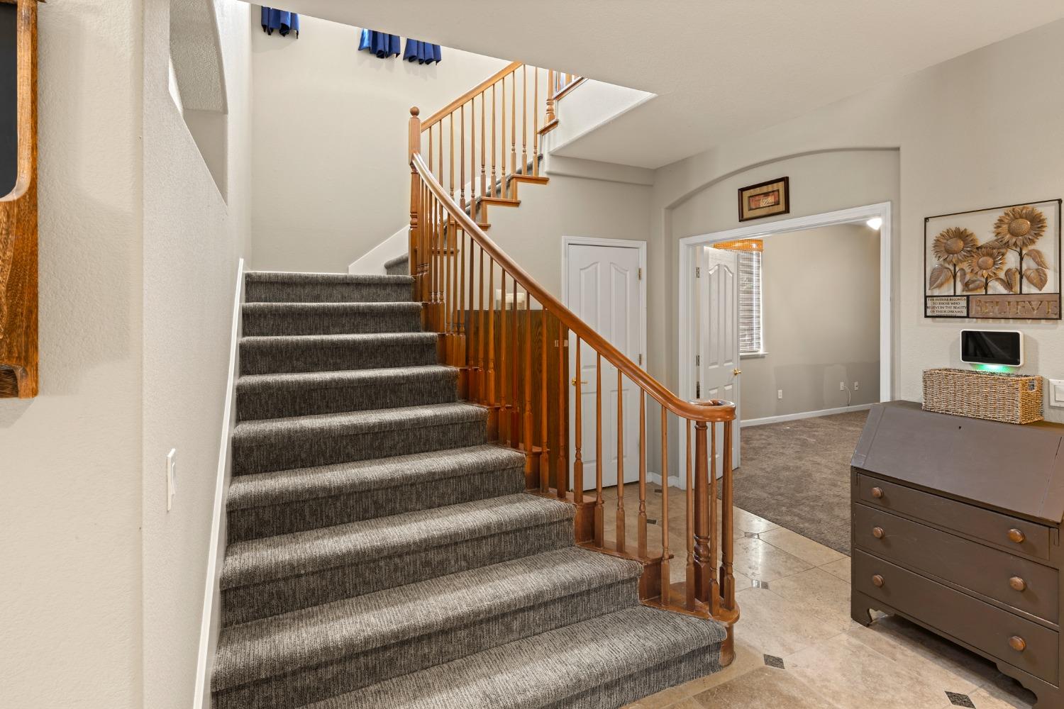 Detail Gallery Image 24 of 47 For 2566 Parkcrest Way, Roseville,  CA 95747 - 3 Beds | 2/1 Baths