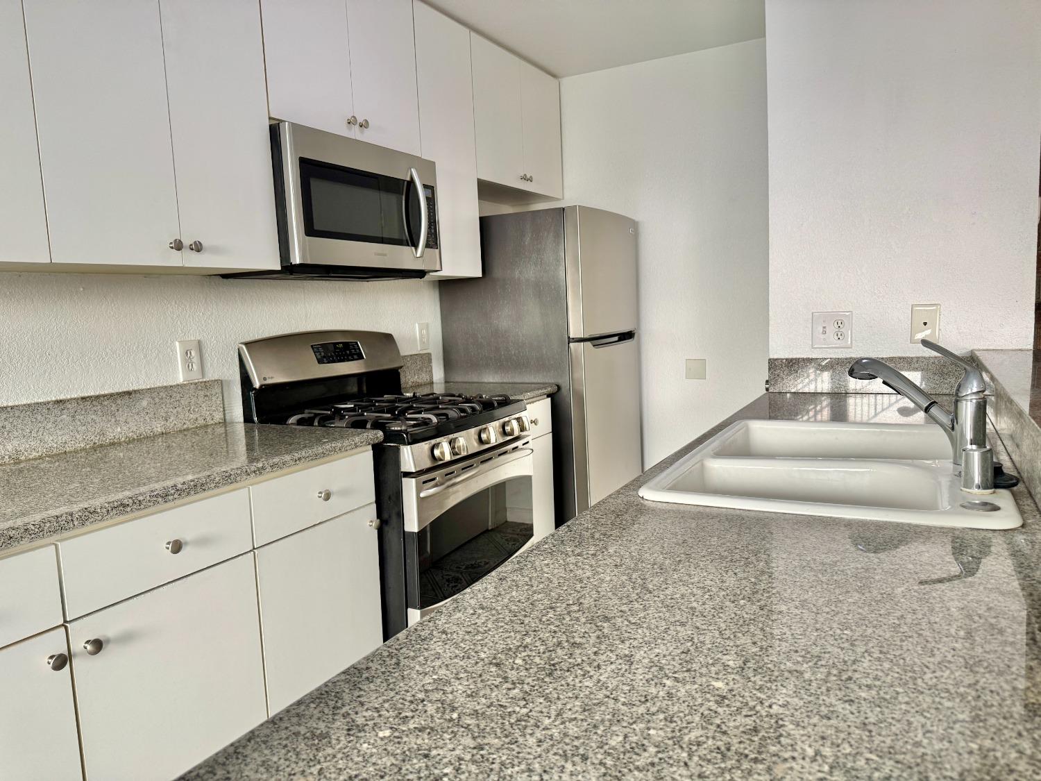 Detail Gallery Image 2 of 53 For 4742 Greenholme Dr #3,  Sacramento,  CA 95842 - 2 Beds | 1 Baths