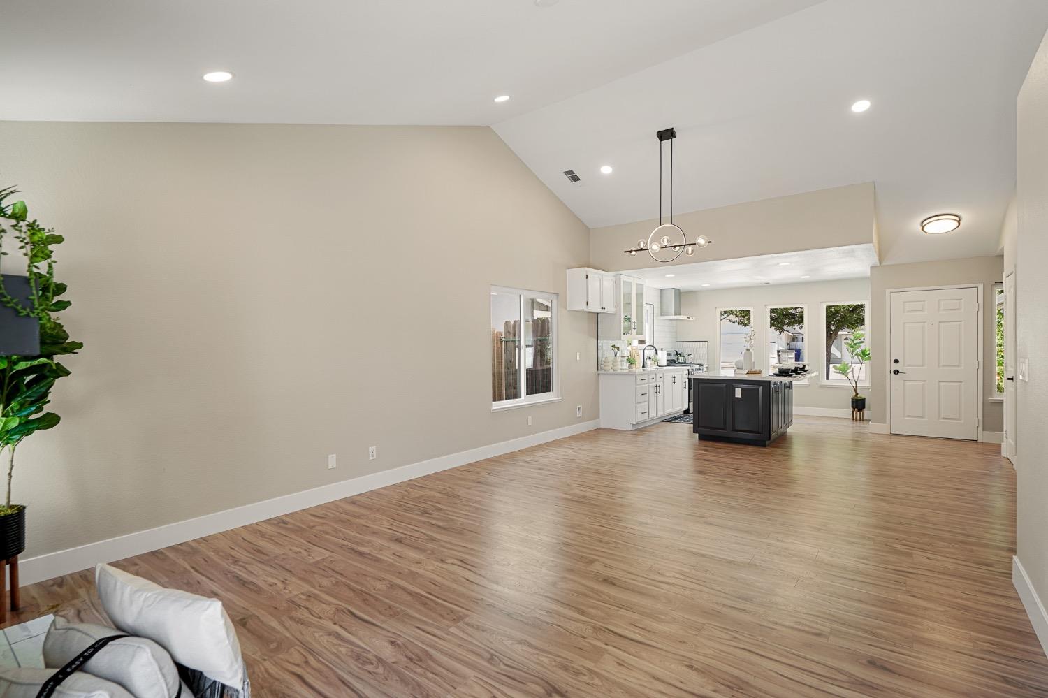 Detail Gallery Image 22 of 39 For 404 Kirbys Mill Dr, Modesto,  CA 95358 - 3 Beds | 2 Baths