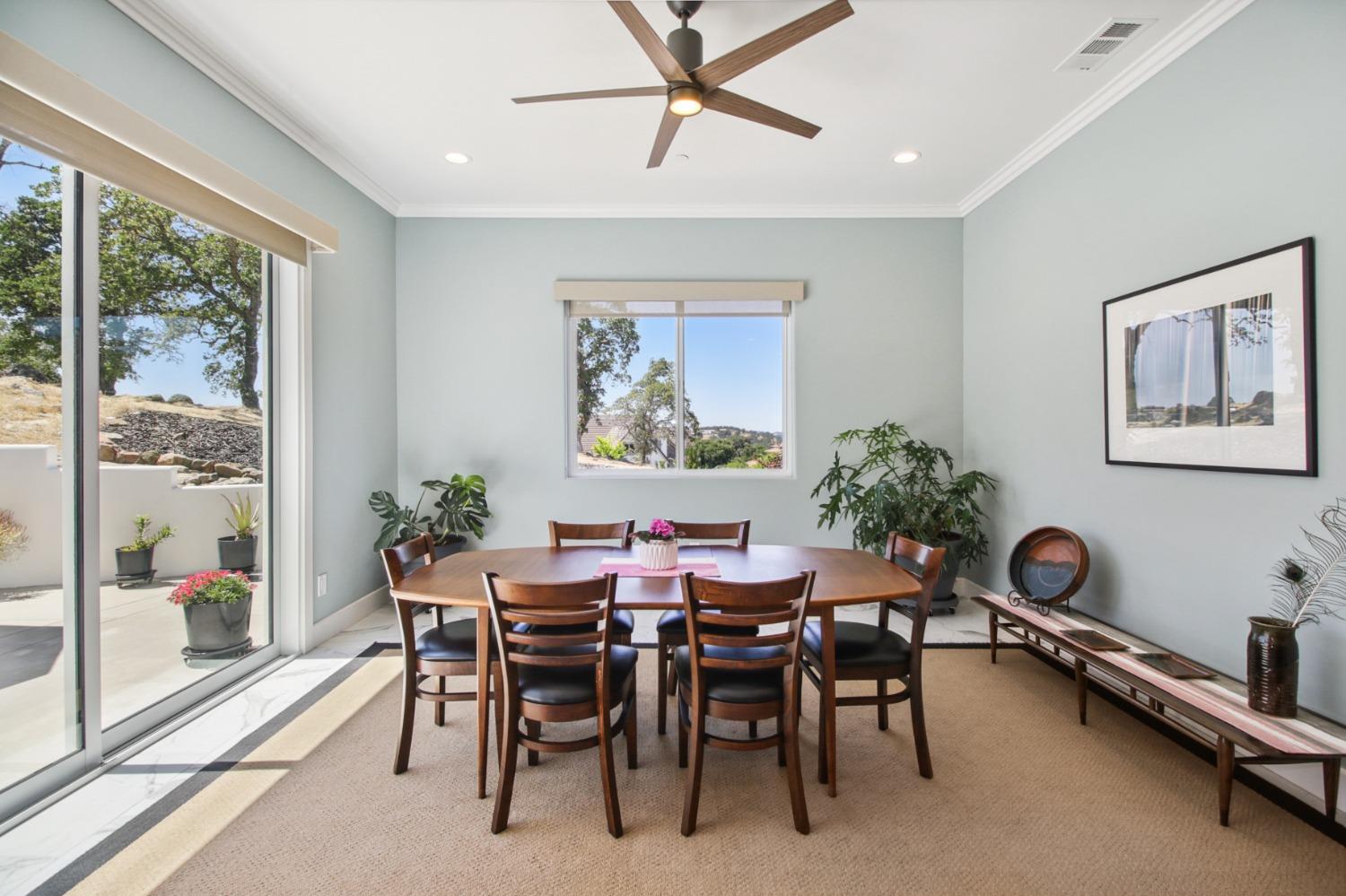Detail Gallery Image 12 of 36 For 683 Russell Dr, Folsom,  CA 95630 - 3 Beds | 3 Baths