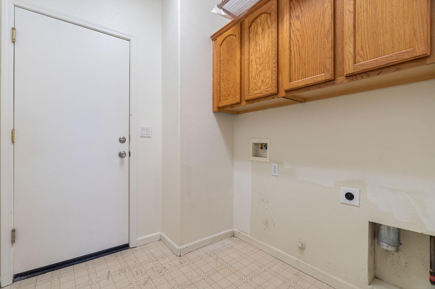 Detail Gallery Image 27 of 41 For 9443 Marius Way, Sacramento,  CA 95829 - 4 Beds | 2 Baths