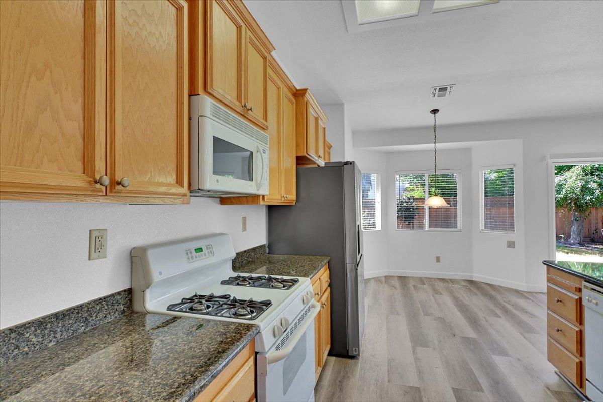 Detail Gallery Image 13 of 46 For 9668 Harvest View Way, Sacramento,  CA 95827 - 3 Beds | 2 Baths