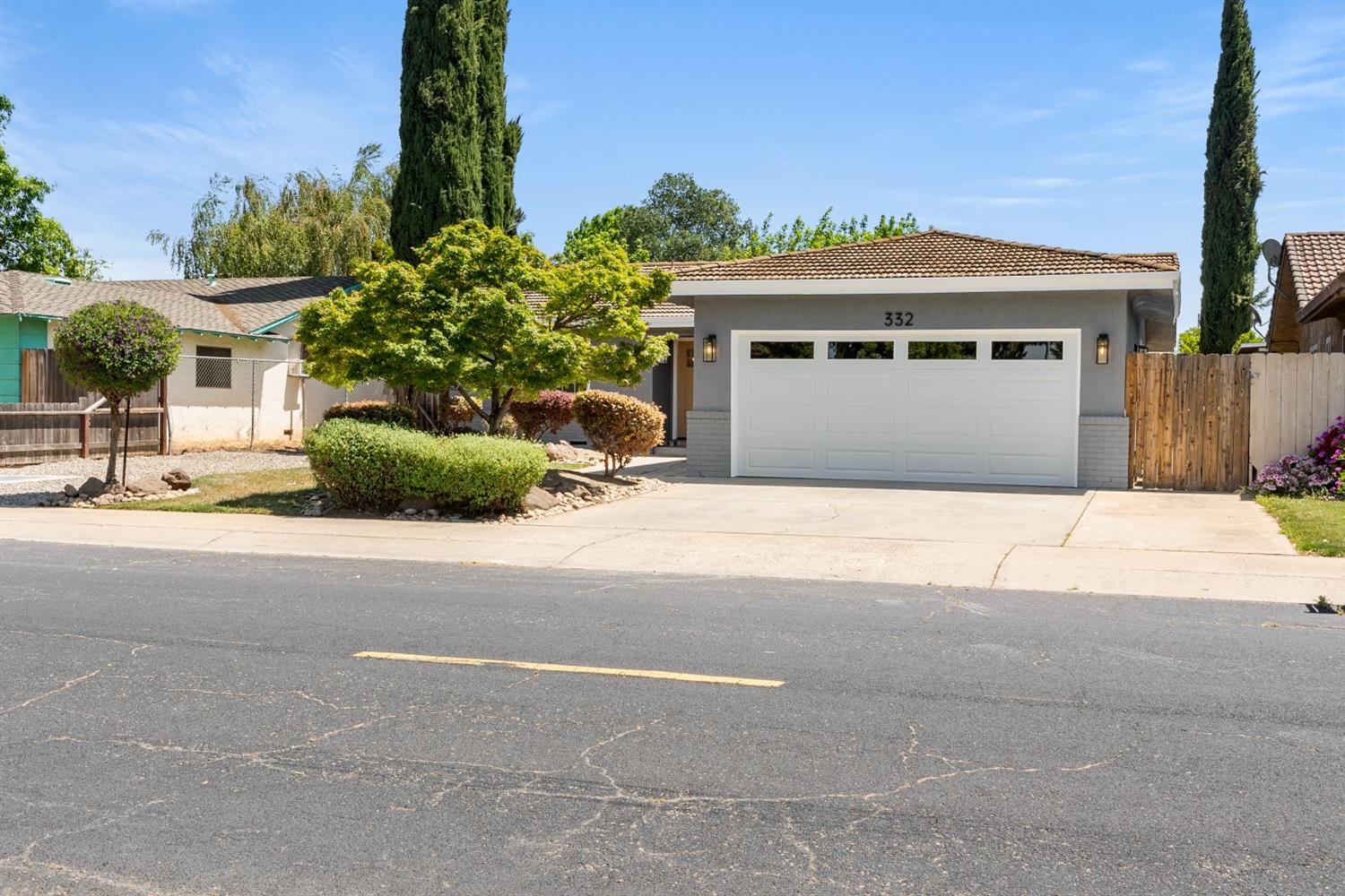 Detail Gallery Image 17 of 17 For 332 N Lower Sacramento Rd, Lodi,  CA 95242 - 4 Beds | 2 Baths