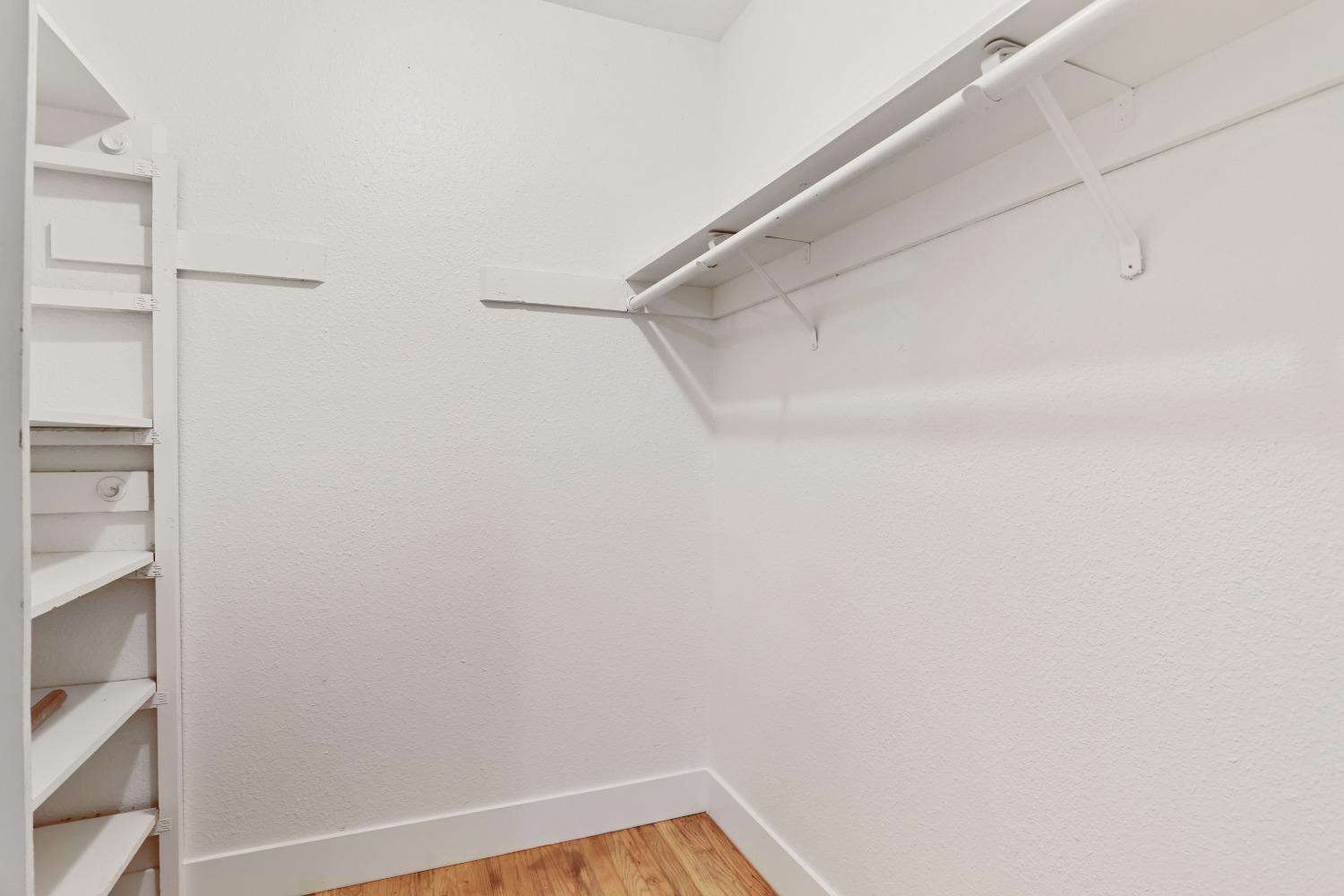 Detail Gallery Image 10 of 13 For 2317 W Harding, Stockton,  CA 95203 - 3 Beds | 2 Baths
