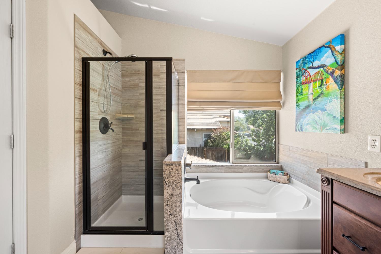Detail Gallery Image 32 of 42 For 2106 Cargill Way, Roseville,  CA 95747 - 4 Beds | 2/1 Baths