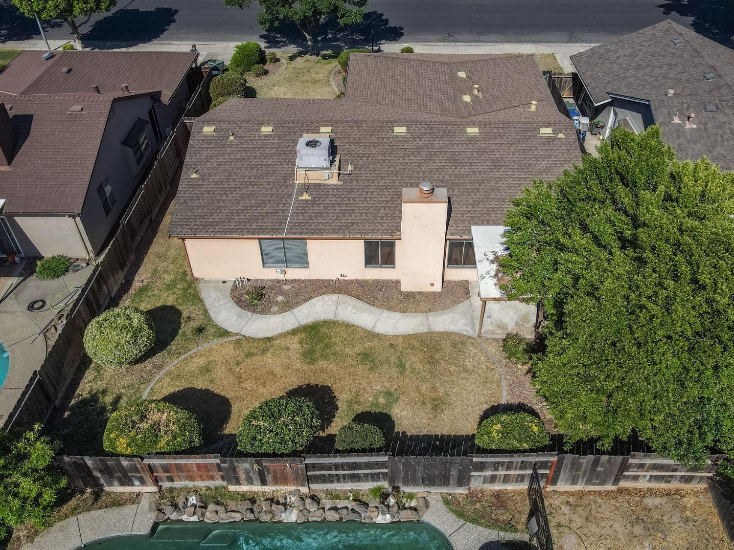Detail Gallery Image 40 of 42 For 2000 Lincoln Oak Dr, Modesto,  CA 95355 - 3 Beds | 2 Baths