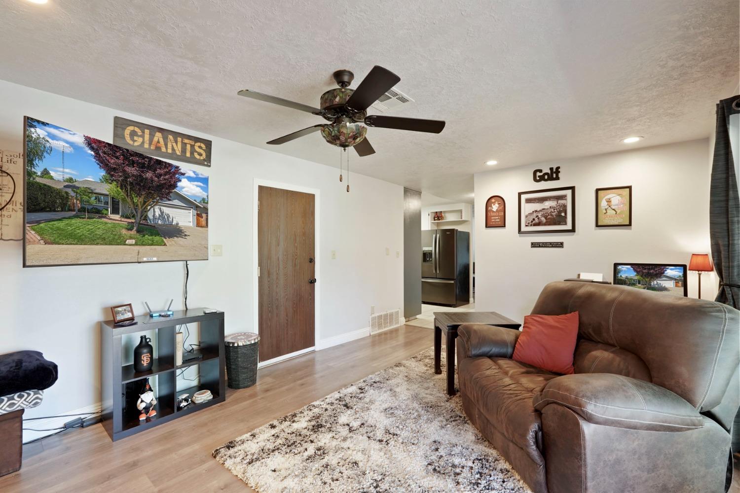 Detail Gallery Image 19 of 43 For 627 Tahoe Dr, Lodi,  CA 95242 - 3 Beds | 2 Baths