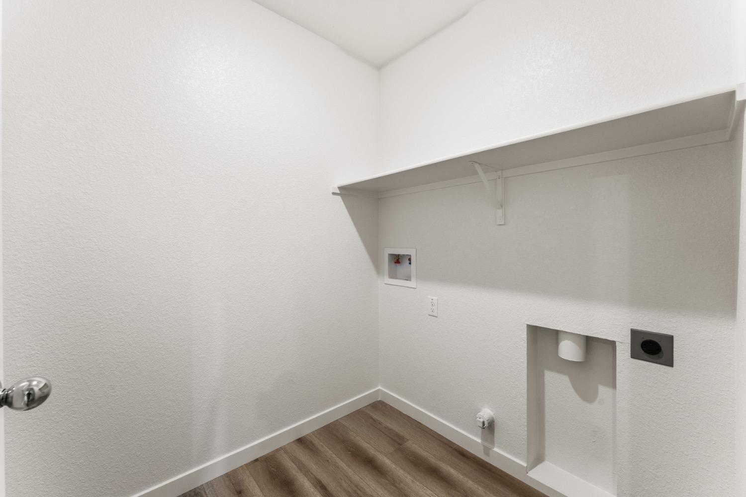 Detail Gallery Image 21 of 33 For 4189 Pittenger Dr, Olivehurst,  CA 95961 - 4 Beds | 2 Baths