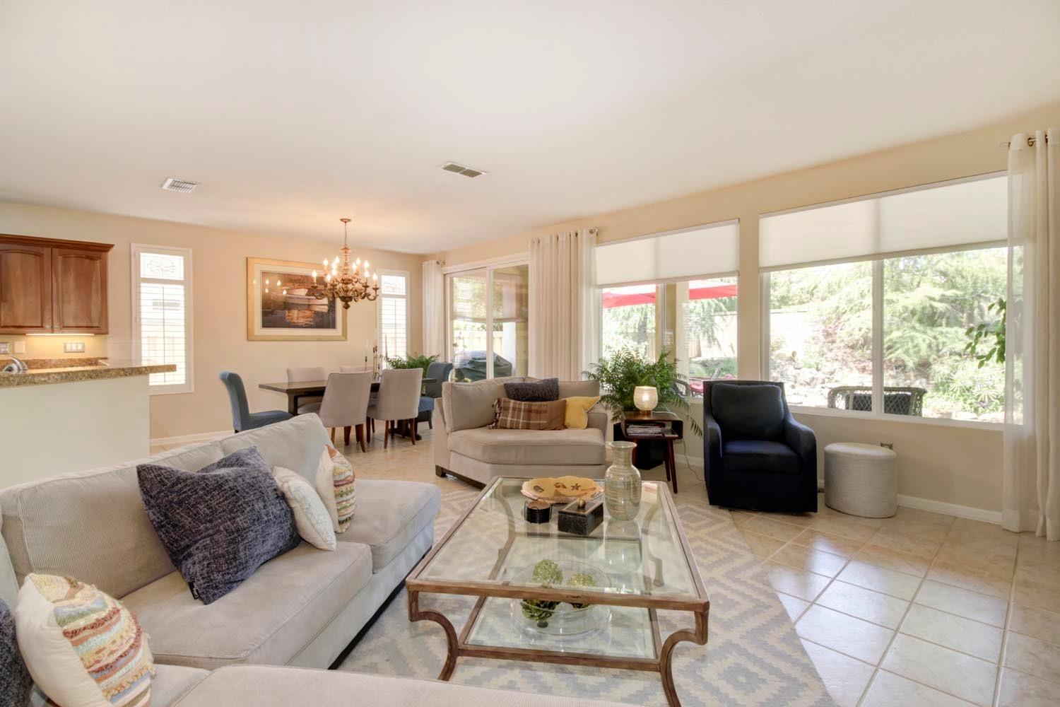 Detail Gallery Image 10 of 44 For 1960 Viola View Ct, Lincoln,  CA 95648 - 2 Beds | 2 Baths