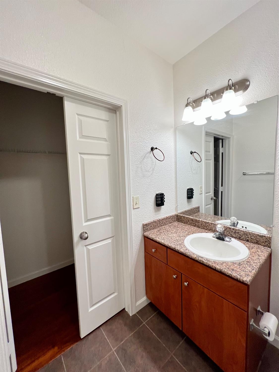 Detail Gallery Image 14 of 15 For 8434 Walerga Rd #124,  Antelope,  CA 95843 - 2 Beds | 2 Baths