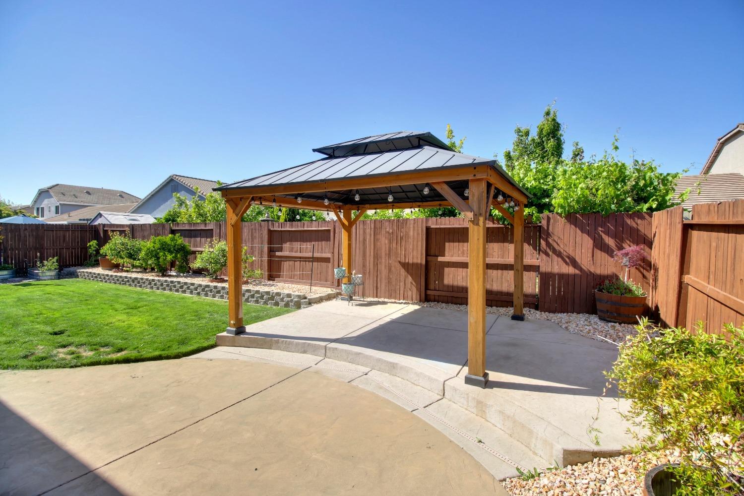 Detail Gallery Image 40 of 47 For 2337 Lockton Dr, Roseville,  CA 95747 - 3 Beds | 2 Baths
