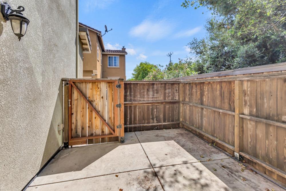 Detail Gallery Image 20 of 51 For 7885 Monaldo Walk, Sacramento,  CA 95823 - 3 Beds | 2/1 Baths