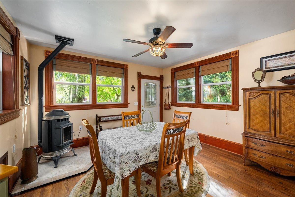 Detail Gallery Image 15 of 70 For 30 W Grass Valley St, Colfax,  CA 95713 - 4 Beds | 2 Baths