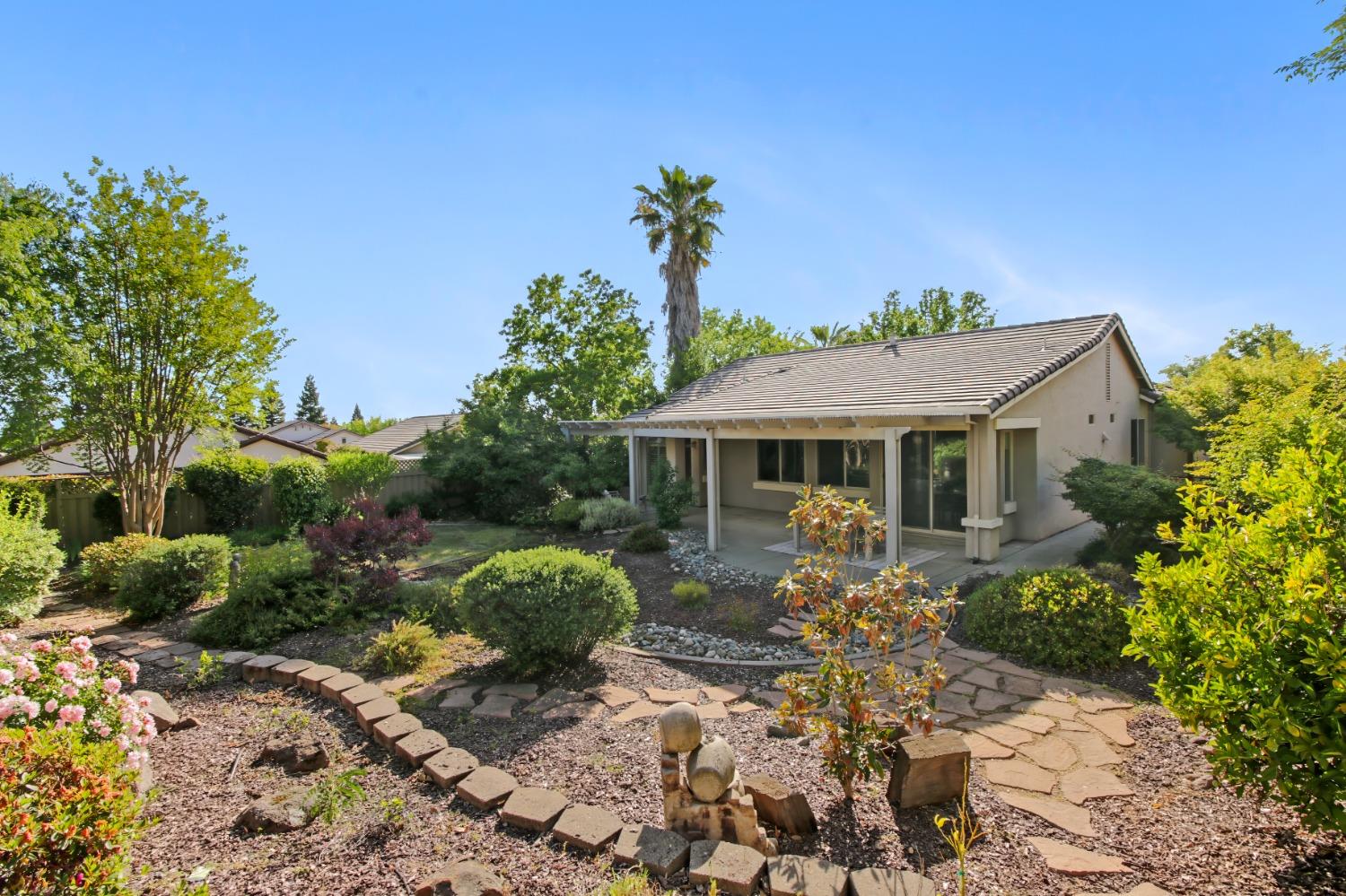 Detail Gallery Image 37 of 47 For 2125 Stonecrest Ln, Lincoln,  CA 95648 - 2 Beds | 2/1 Baths