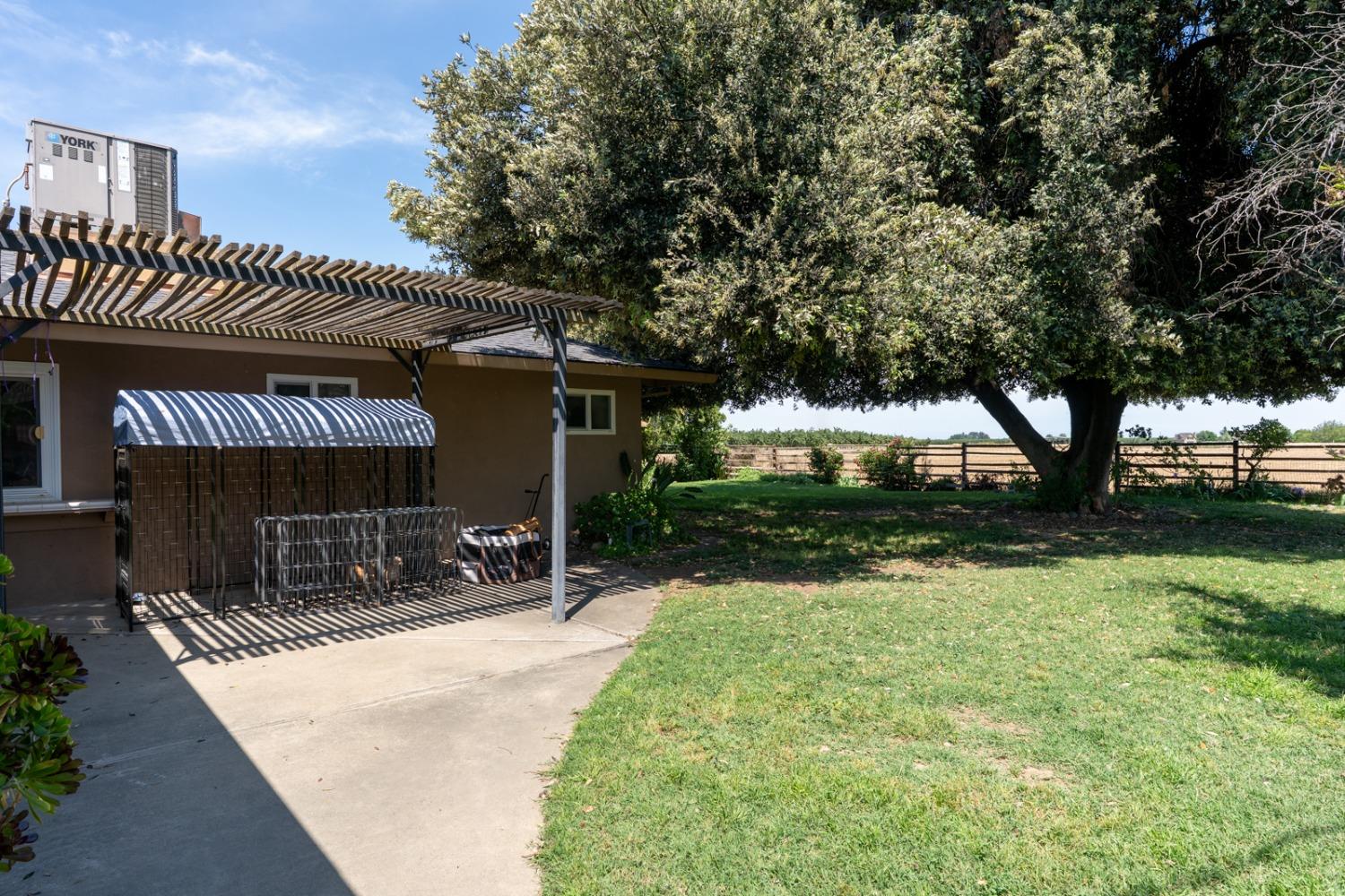 Detail Gallery Image 14 of 61 For 3789 State Highway 33, Gustine,  CA 95322 - 3 Beds | 2/1 Baths