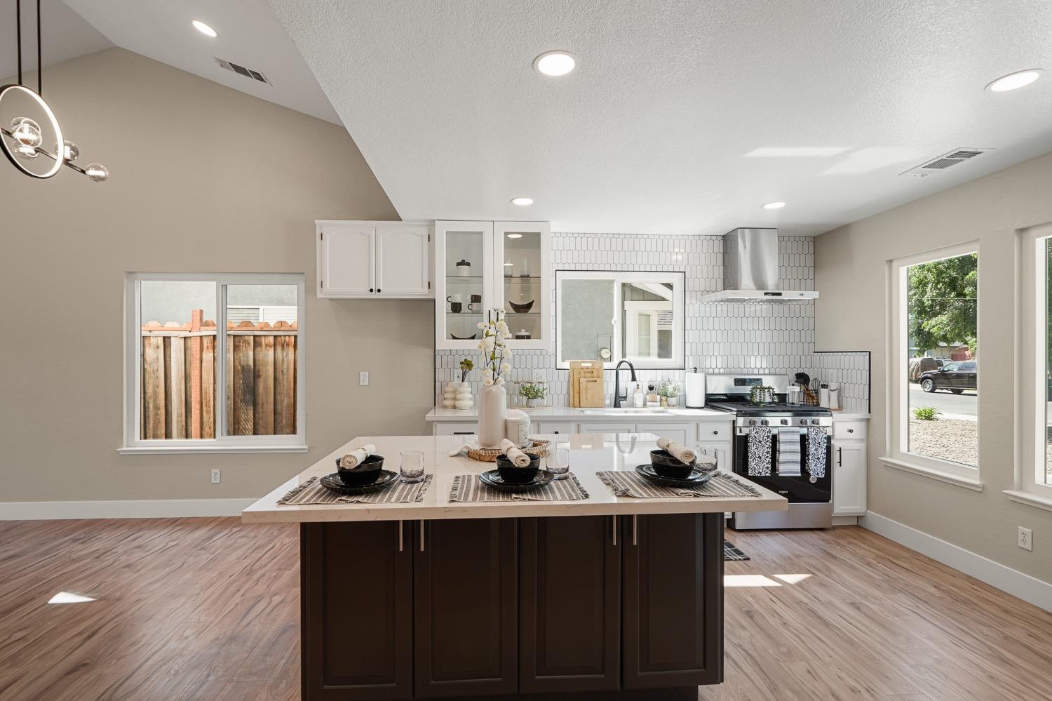Detail Gallery Image 15 of 39 For 404 Kirbys Mill Dr, Modesto,  CA 95358 - 3 Beds | 2 Baths
