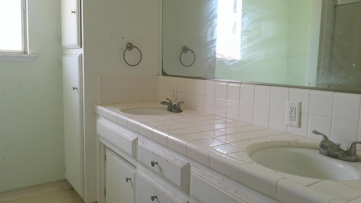 Detail Gallery Image 25 of 34 For 23634 August Ave, Hilmar,  CA 95324 - 4 Beds | 2/1 Baths