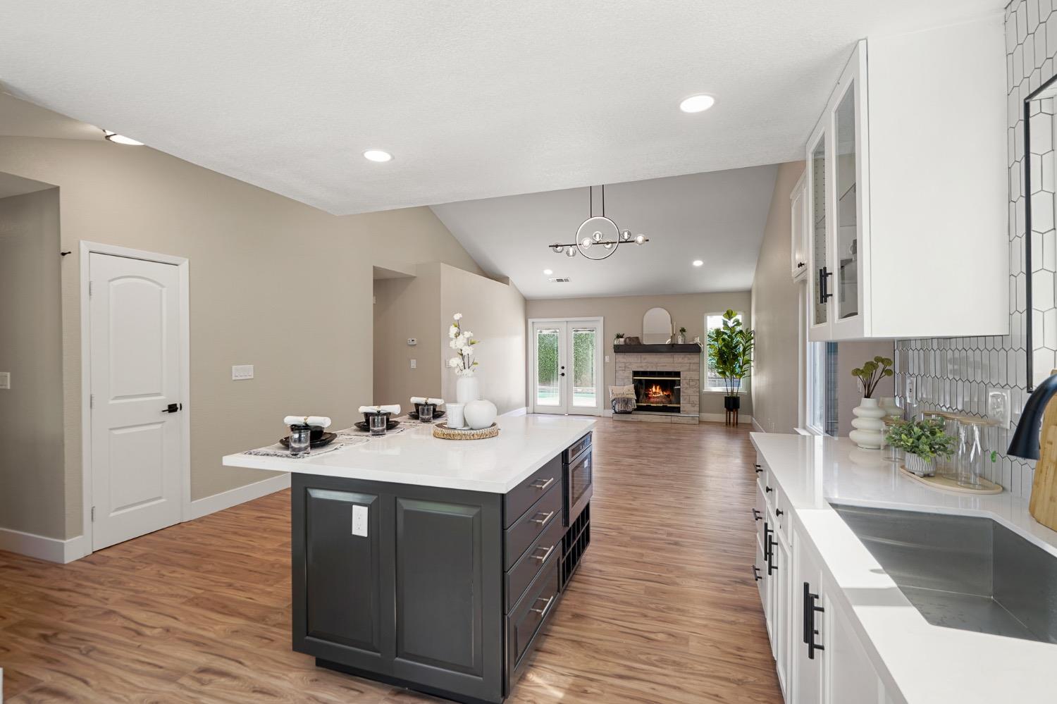 Detail Gallery Image 12 of 39 For 404 Kirbys Mill Dr, Modesto,  CA 95358 - 3 Beds | 2 Baths