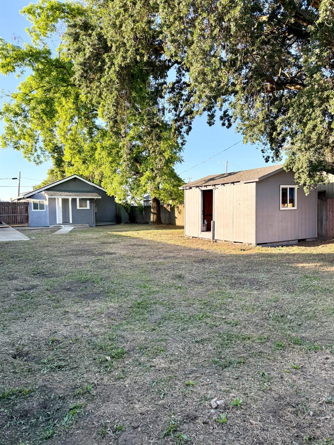 Detail Gallery Image 13 of 14 For 3319 Waterloo Rd, Stockton,  CA 95205 - 2 Beds | 2 Baths