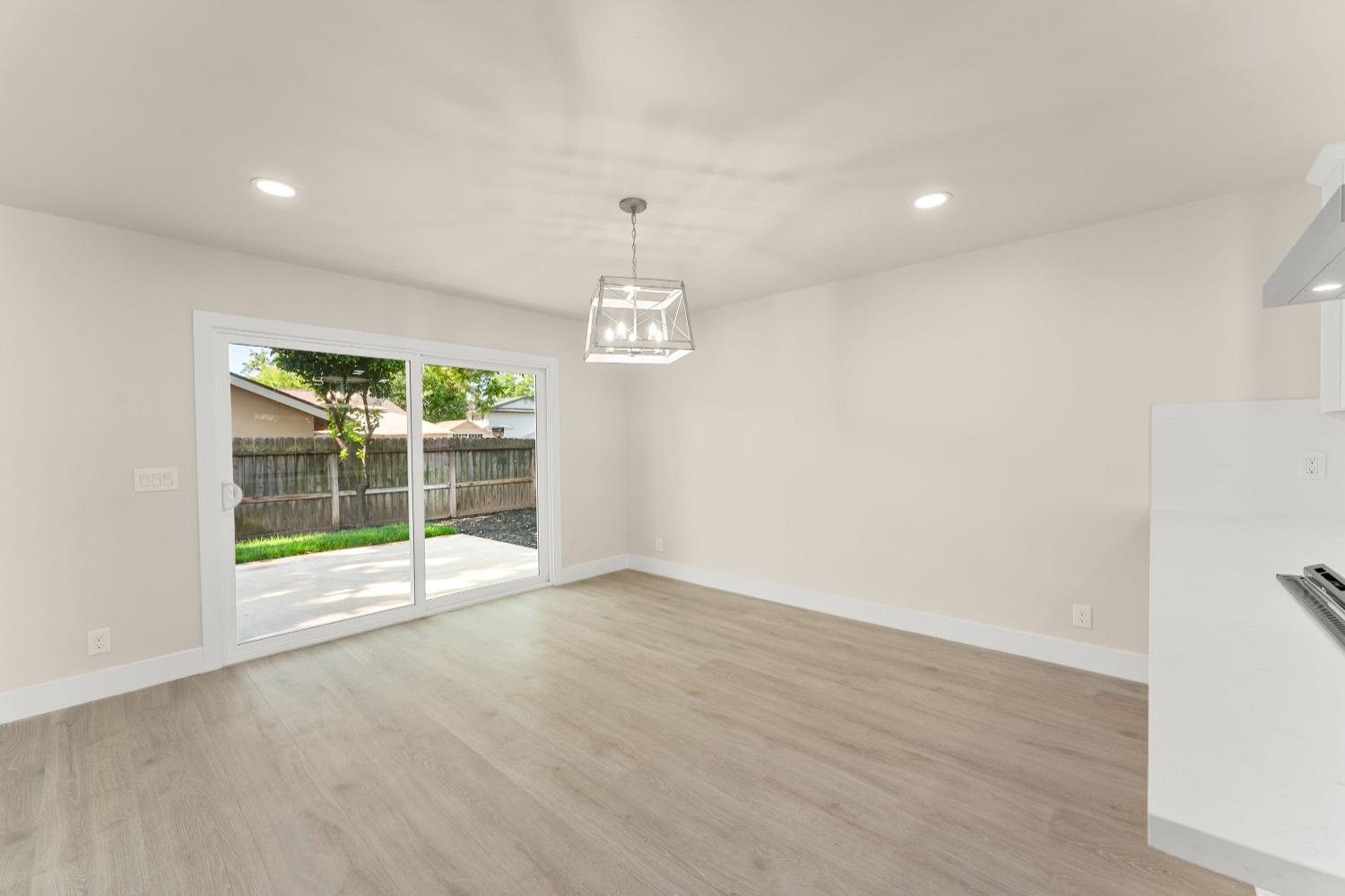 Detail Gallery Image 22 of 60 For 7012 Robin Rd, Fair Oaks,  CA 95628 - 4 Beds | 2 Baths