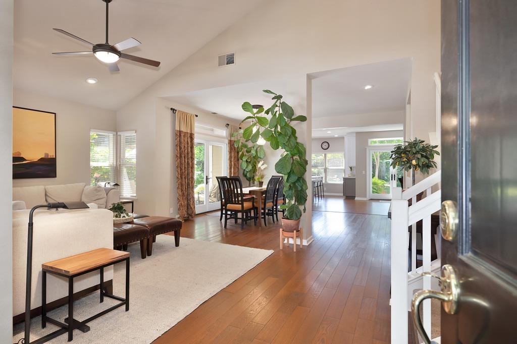 Detail Gallery Image 7 of 80 For 815 La Paz Dr, Davis,  CA 95618 - 4 Beds | 3 Baths