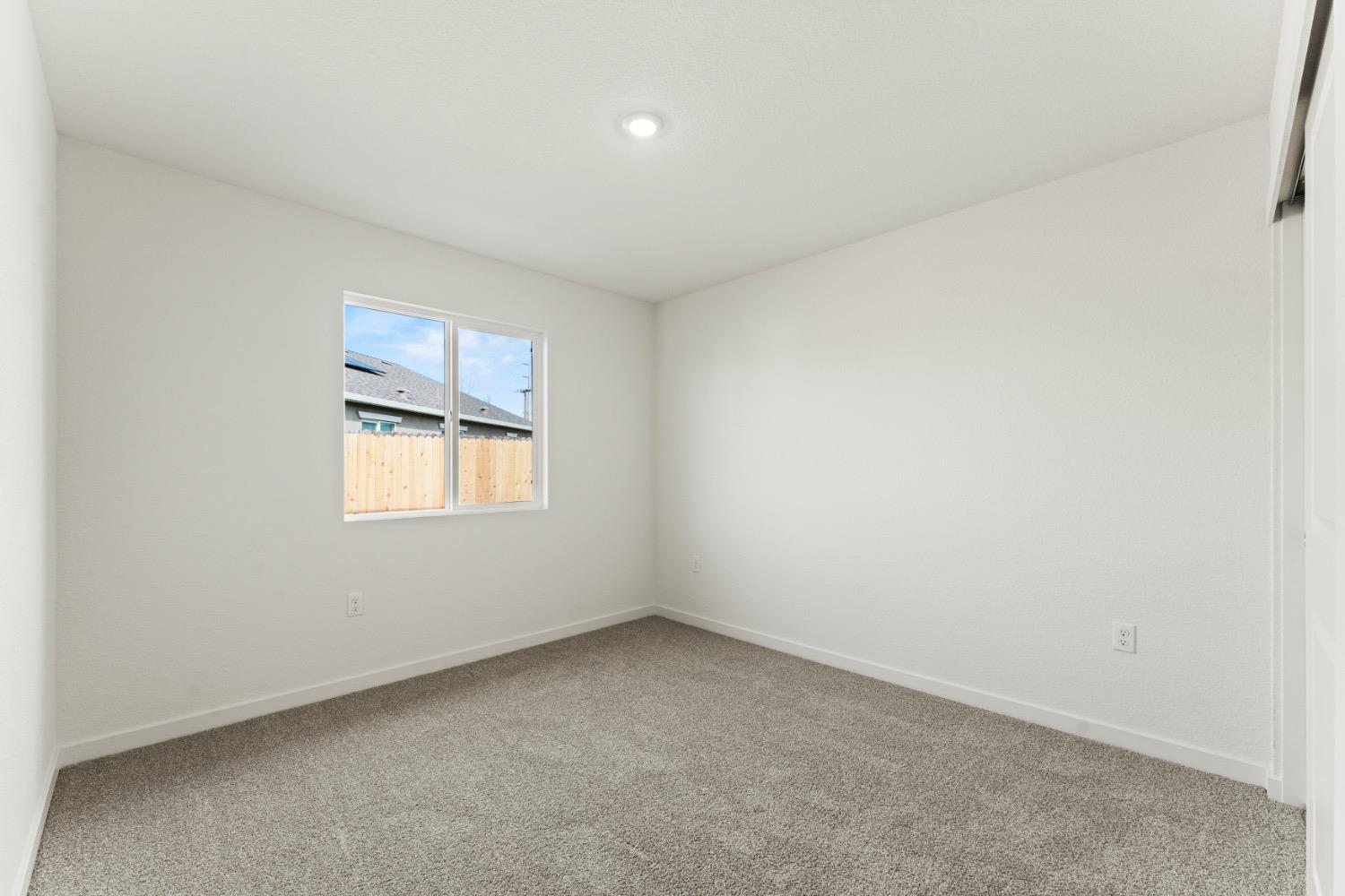 Detail Gallery Image 24 of 33 For 4189 Pittenger Dr, Olivehurst,  CA 95961 - 4 Beds | 2 Baths