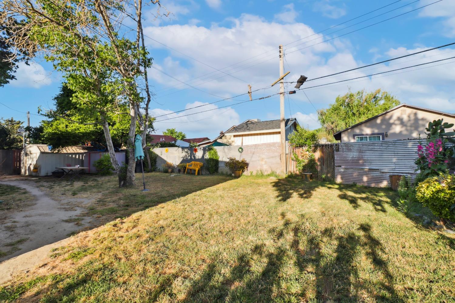 Detail Gallery Image 31 of 37 For 1724 Belt Way, Sacramento,  CA 95832 - 4 Beds | 2 Baths