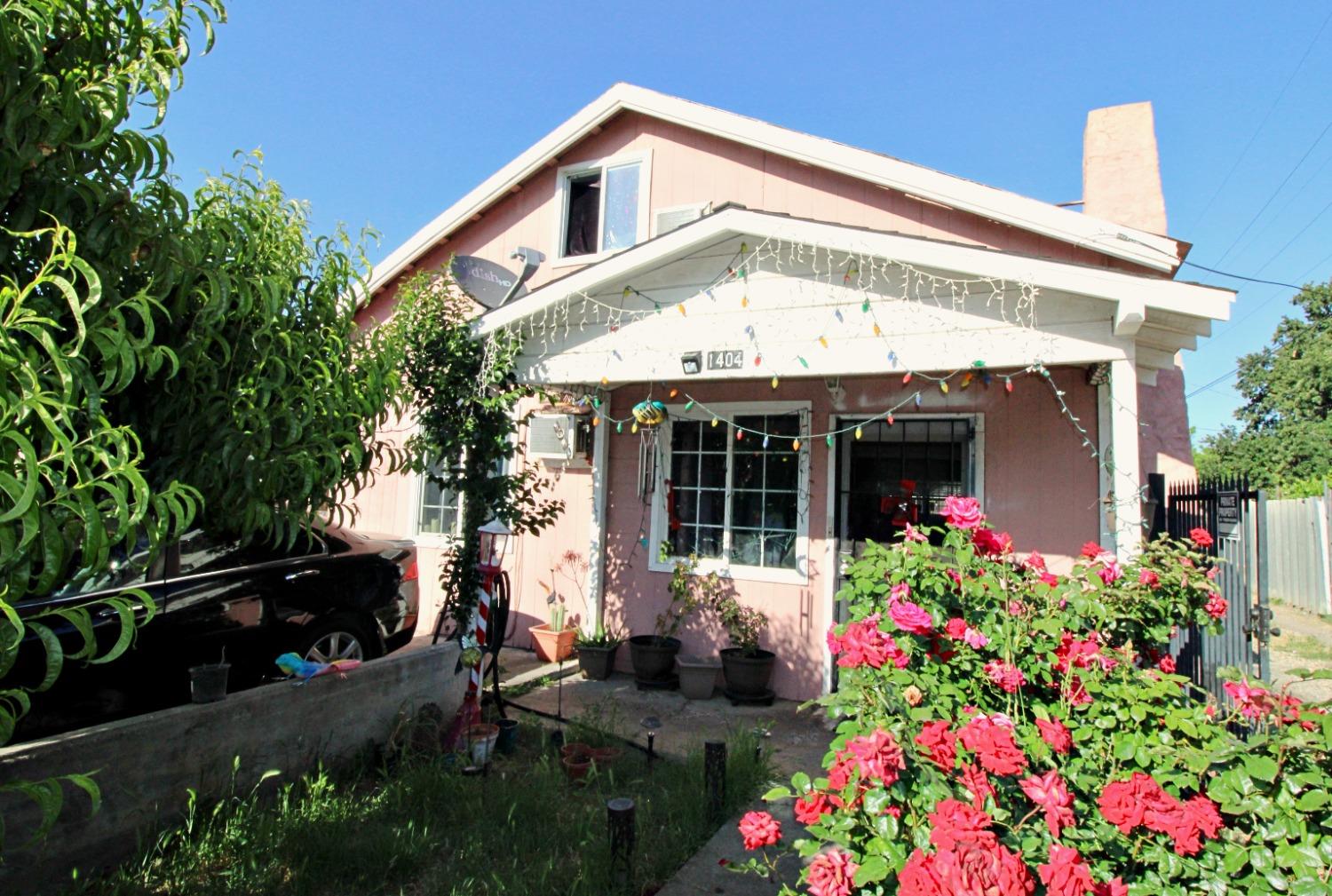 Detail Gallery Image 2 of 4 For 1404 Williams St, Stockton,  CA 95205 - 2 Beds | 1 Baths