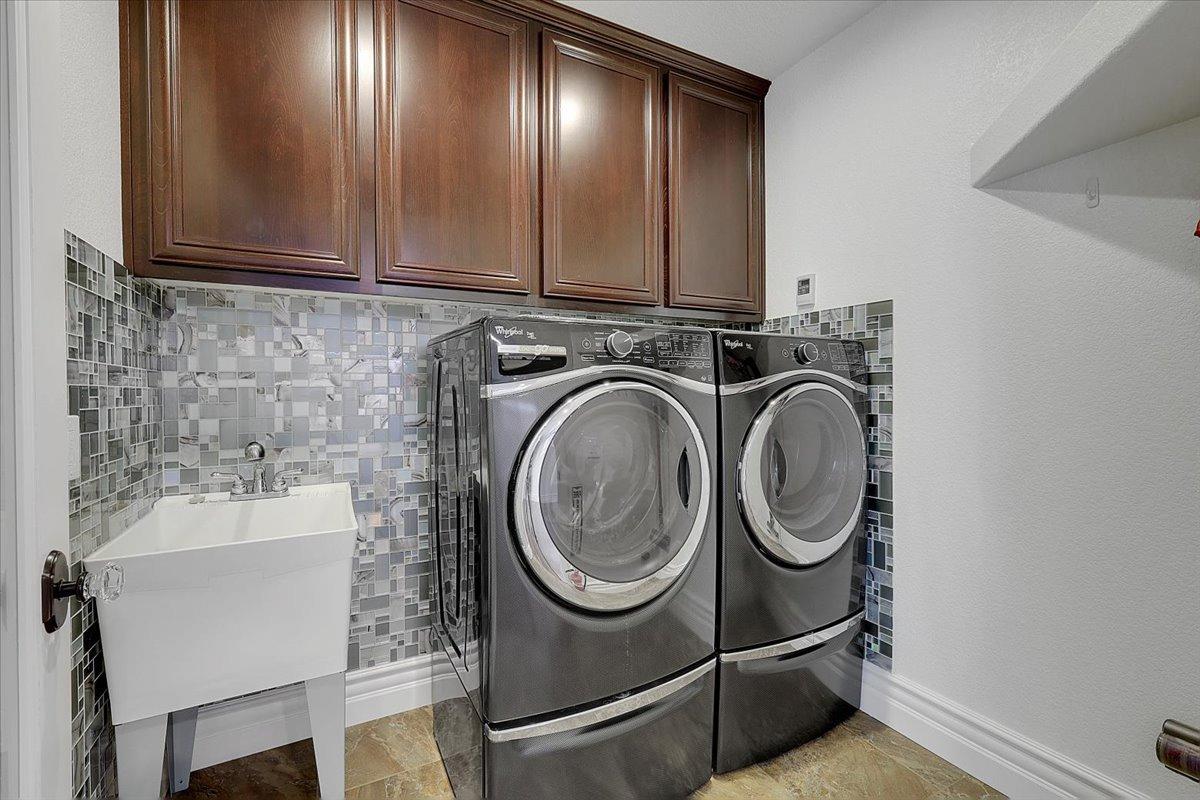 Detail Gallery Image 35 of 69 For 5078 Western Ave, Olivehurst,  CA 95961 - 3 Beds | 2 Baths