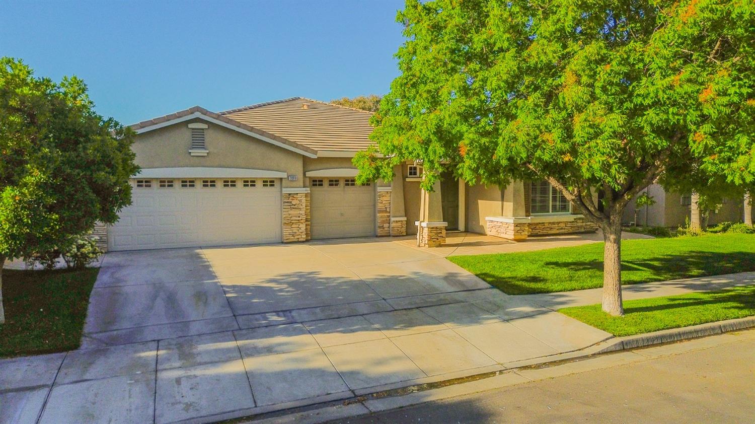 Detail Gallery Image 71 of 77 For 2080 Maximillian Ct, Los Banos,  CA 93635 - 4 Beds | 2/1 Baths