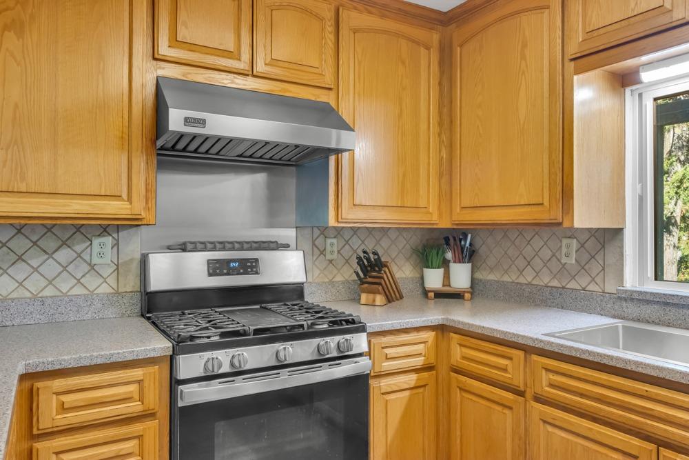 Detail Gallery Image 21 of 74 For 17862 Foxtail Dr, Penn Valley,  CA 95946 - 4 Beds | 3 Baths