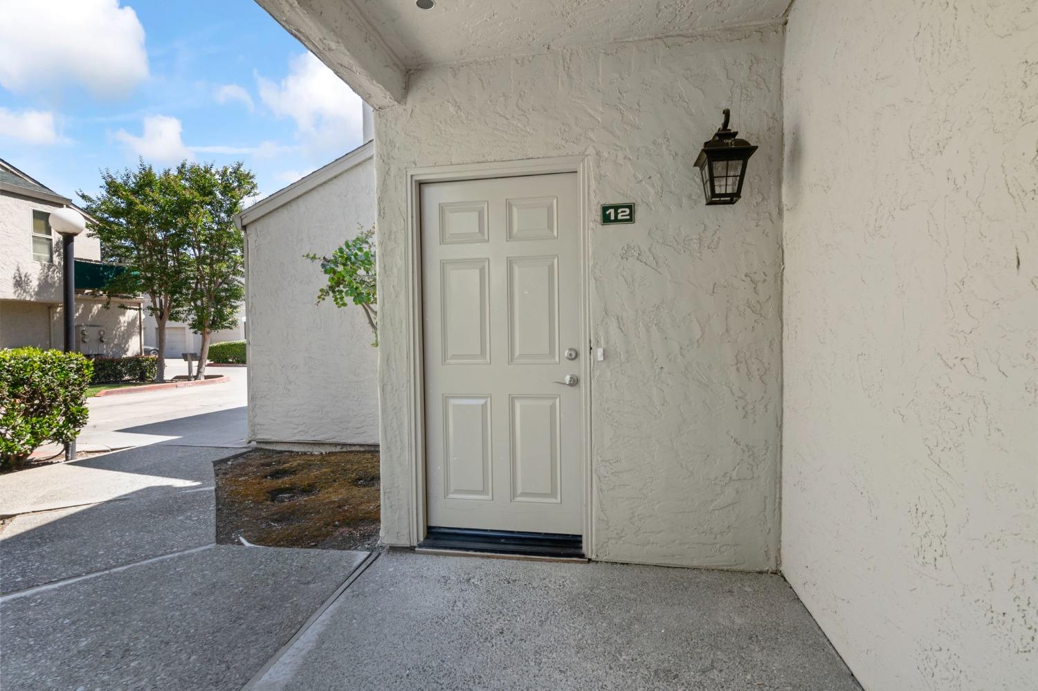 Detail Gallery Image 2 of 28 For 999 Porter Ave #12,  Stockton,  CA 95207 - 2 Beds | 1 Baths