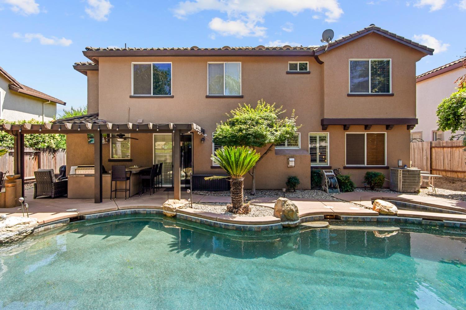 Detail Gallery Image 40 of 47 For 2566 Parkcrest Way, Roseville,  CA 95747 - 3 Beds | 2/1 Baths