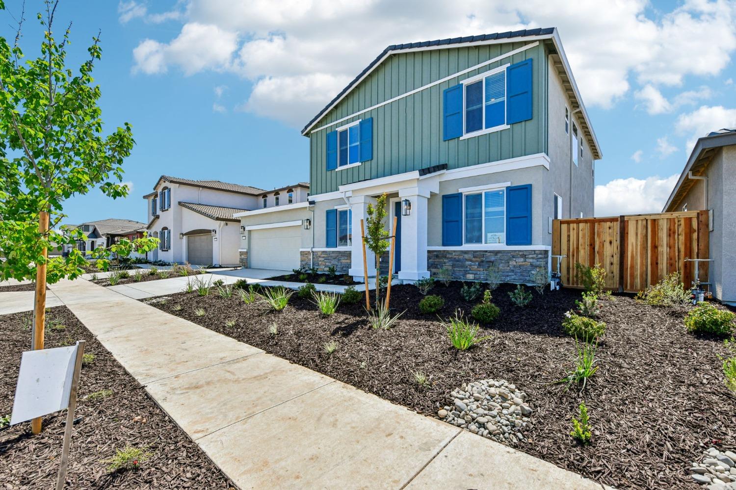 Detail Gallery Image 3 of 38 For 1280 Bastion Ave, Galt,  CA 95632 - 4 Beds | 3 Baths
