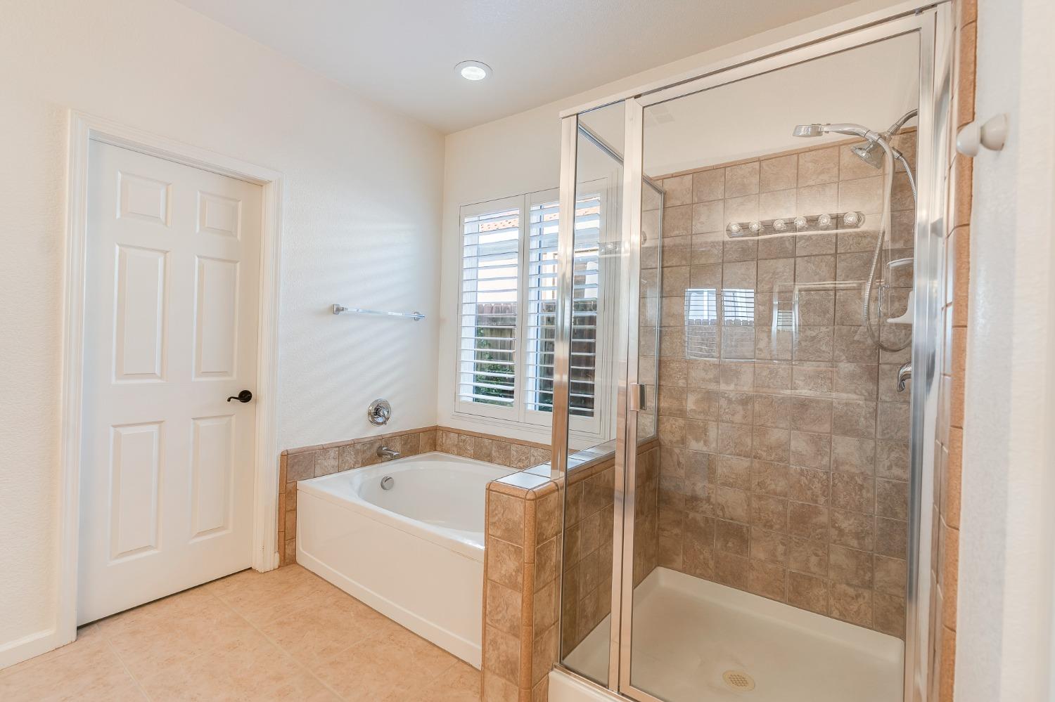 Detail Gallery Image 53 of 77 For 2080 Maximillian Ct, Los Banos,  CA 93635 - 4 Beds | 2/1 Baths