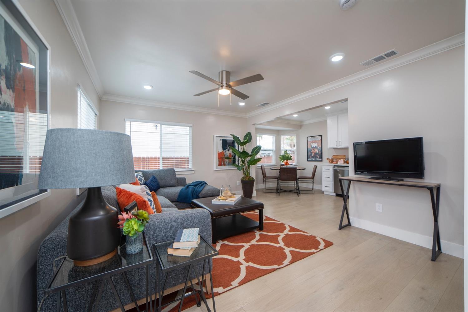 Detail Gallery Image 7 of 70 For 2729 Rio Linda Blvd, Sacramento,  CA 95815 - – Beds | – Baths