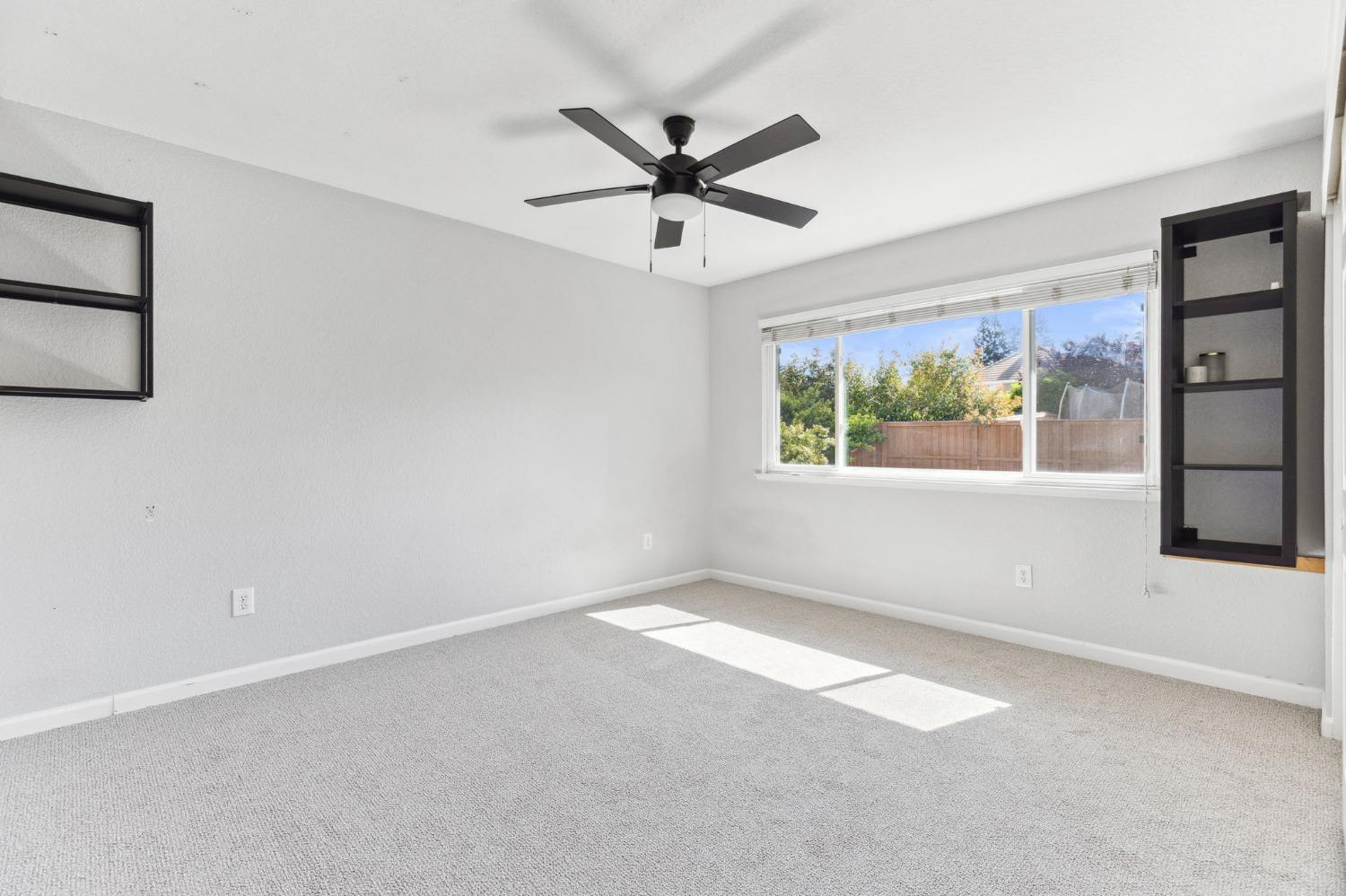 Detail Gallery Image 28 of 40 For 1535 E Colonial Pkwy #E,  Roseville,  CA 95661 - 4 Beds | 2/1 Baths