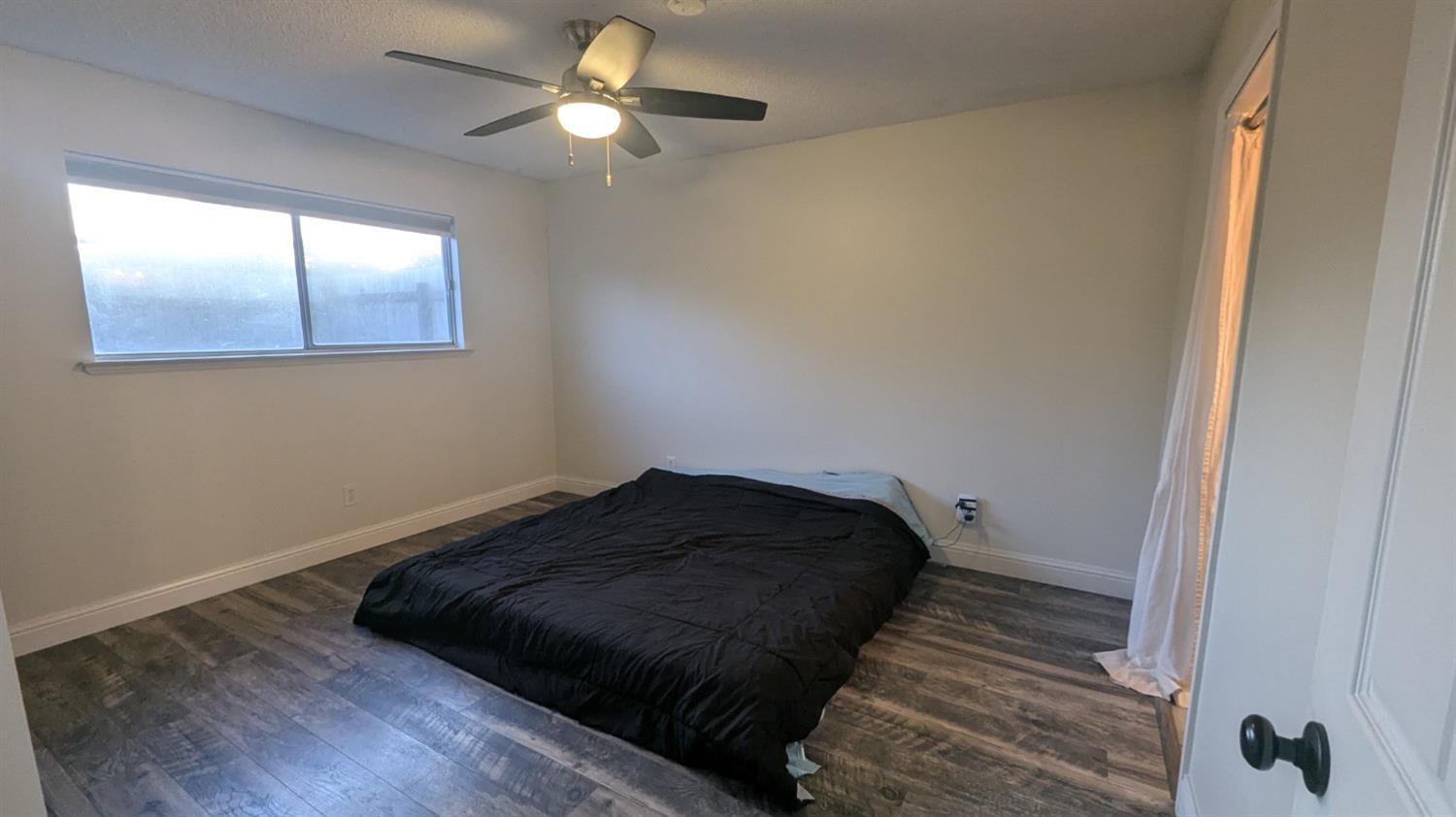 Detail Gallery Image 10 of 30 For 5530 Forestwood Dr, Sacramento,  CA 95842 - 3 Beds | 2 Baths