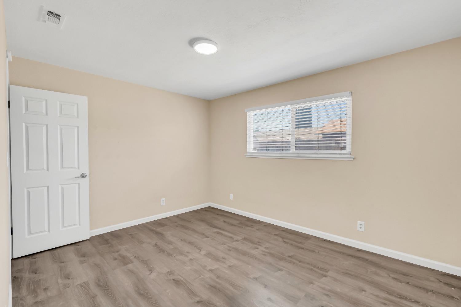 Detail Gallery Image 29 of 45 For 6833 Sandrock Way, Sacramento,  CA 95828 - 4 Beds | 2/1 Baths